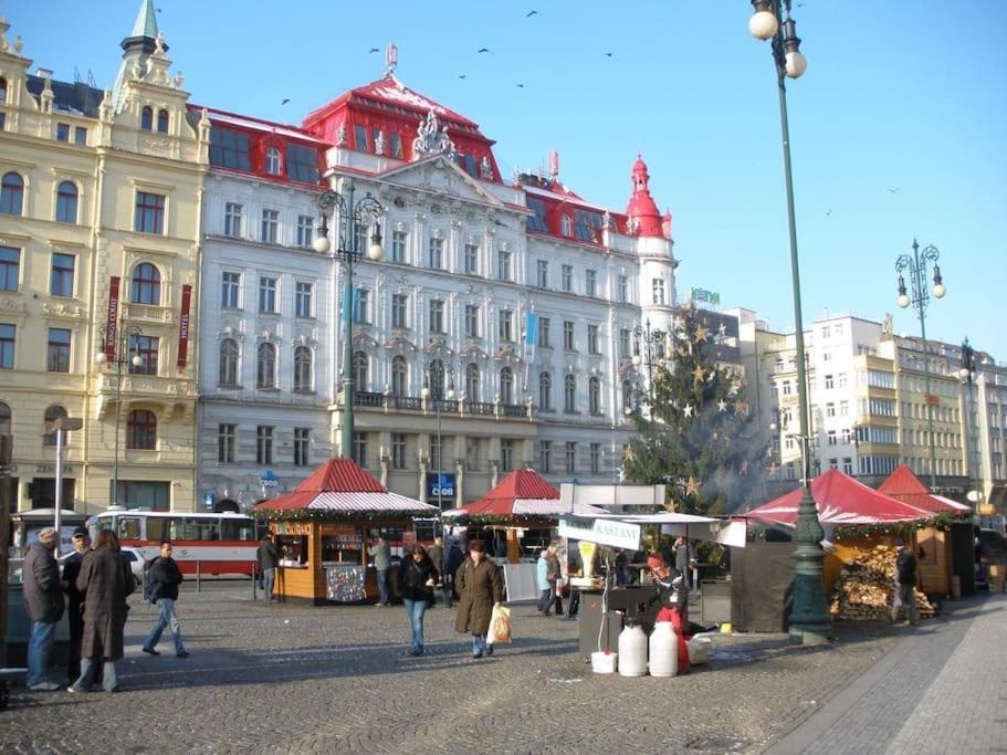 Апартаменты Fun + Easy In The Center Of Prague! Экстерьер фото